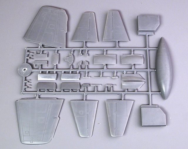 Maquette Avion Gloster Meteor F.8 – Classic Airframes 1/48 – Plastique & Résine